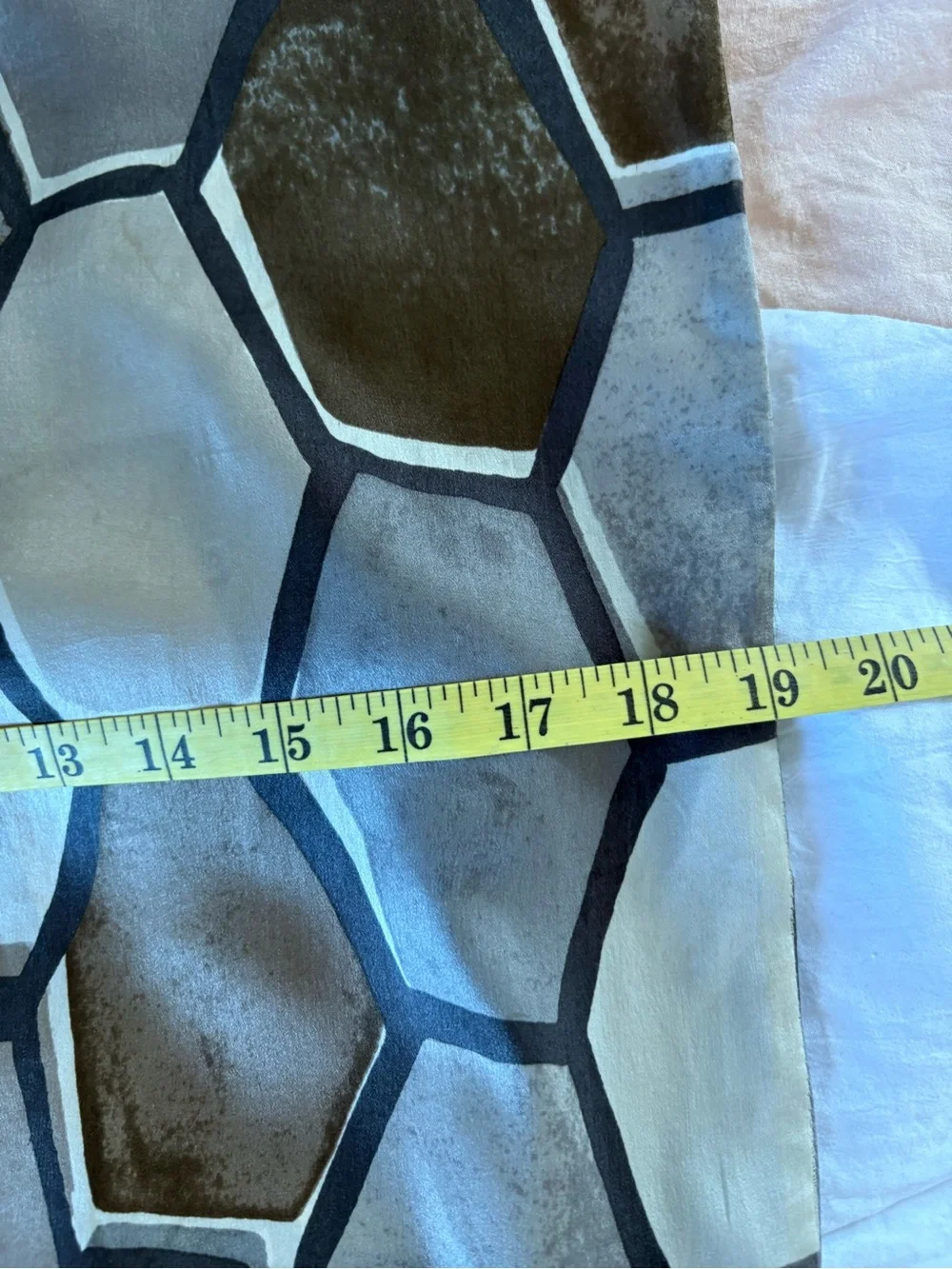 West Elm Hexagon 100% Silk 20*20 Pillow Cover Zip Up Beige Grey Brown